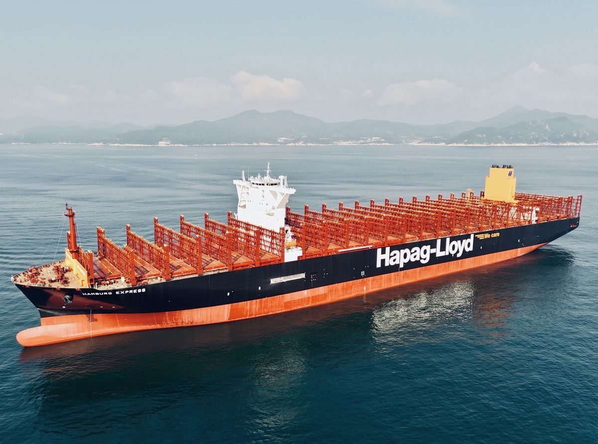 Hapag-Lloyd takes delivery of seventh LNG dual-fuel container ship